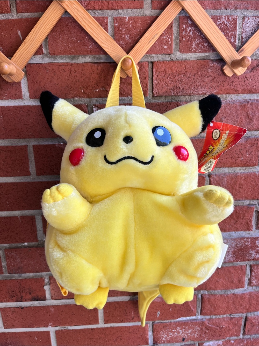 1999 Pikachu Pokemon Yellow Plush backpack